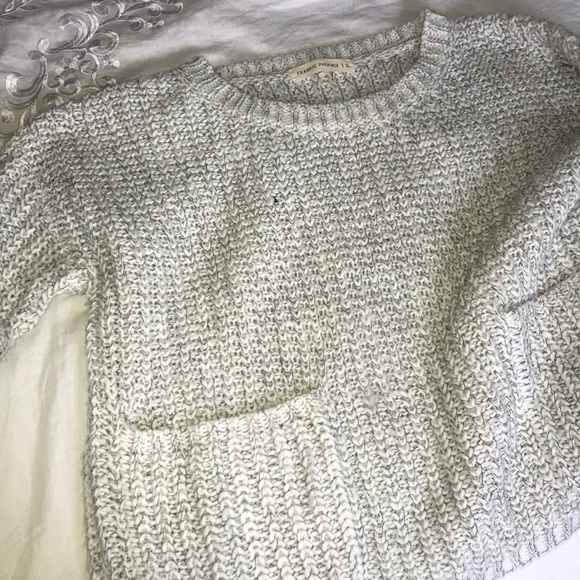 Sweaters - Knit sweater